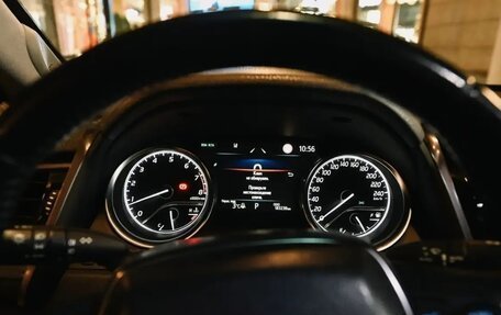 Toyota Camry, 2021 год, 3 150 000 рублей, 10 фотография