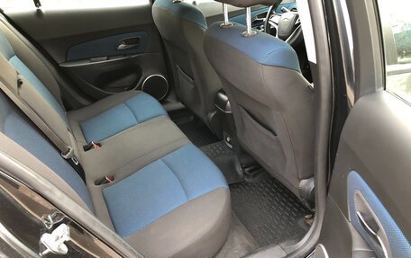 Chevrolet Cruze II, 2011 год, 800 000 рублей, 2 фотография