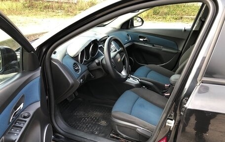 Chevrolet Cruze II, 2011 год, 800 000 рублей, 6 фотография