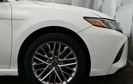 Toyota Camry, 2018 год, 2 100 000 рублей, 9 фотография