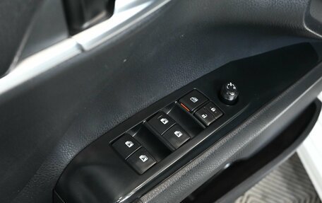 Toyota Camry, 2018 год, 2 100 000 рублей, 15 фотография