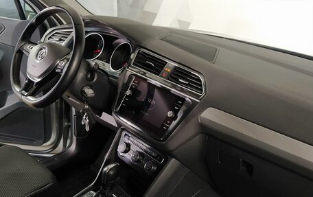 Volkswagen Tiguan II, 2020 год, 2 819 000 рублей, 7 фотография