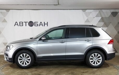 Volkswagen Tiguan II, 2020 год, 2 819 000 рублей, 4 фотография