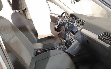 Volkswagen Tiguan II, 2020 год, 2 819 000 рублей, 20 фотография