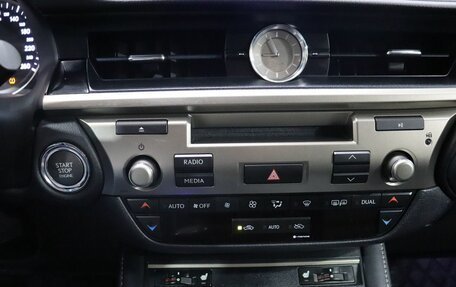 Lexus ES VII, 2016 год, 2 990 000 рублей, 20 фотография