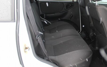 Chevrolet Niva I рестайлинг, 2018 год, 719 000 рублей, 15 фотография