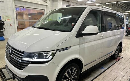 Volkswagen Caravelle T6 рестайлинг, 2021 год, 4 199 000 рублей, 1 фотография