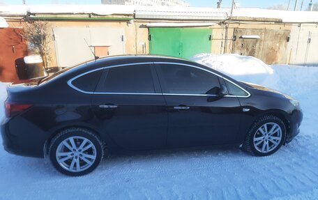 Opel Astra J, 2013 год, 750 000 рублей, 5 фотография