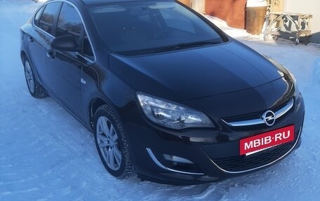 Opel Astra J, 2013 год, 750 000 рублей, 2 фотография