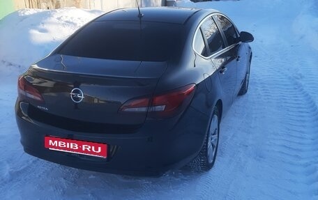 Opel Astra J, 2013 год, 750 000 рублей, 4 фотография