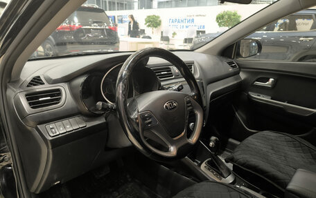 KIA Rio III рестайлинг, 2016 год, 990 000 рублей, 20 фотография