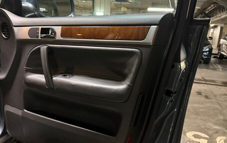 Volkswagen Touareg III, 2008 год, 800 000 рублей, 21 фотография