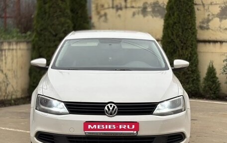 Volkswagen Jetta VI, 2014 год, 1 100 000 рублей, 3 фотография