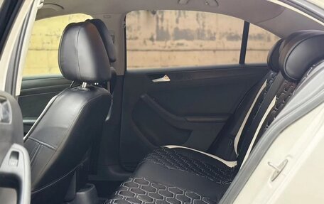 Volkswagen Jetta VI, 2014 год, 1 100 000 рублей, 18 фотография