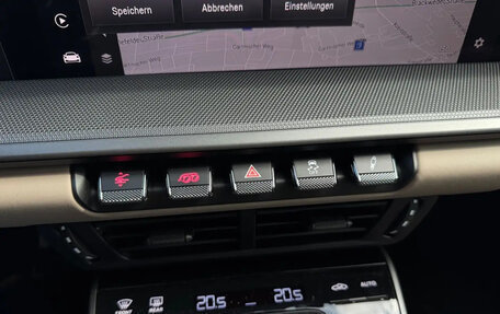 Porsche 911, 2025 год, 15 000 000 рублей, 10 фотография