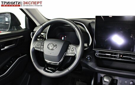 Toyota Highlander, 2025 год, 6 140 000 рублей, 15 фотография