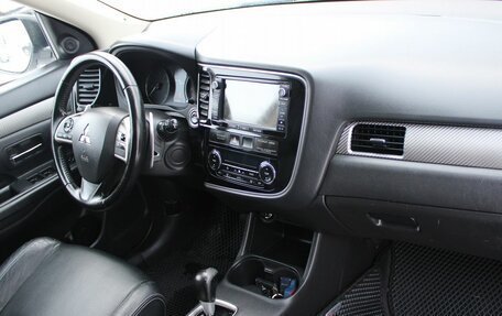 Mitsubishi Outlander III рестайлинг 3, 2012 год, 1 279 000 рублей, 7 фотография