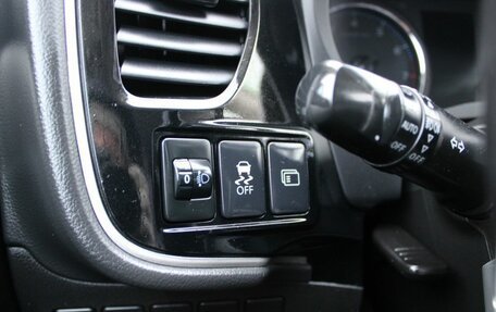 Mitsubishi Outlander III рестайлинг 3, 2012 год, 1 279 000 рублей, 11 фотография