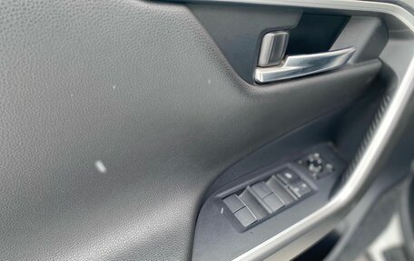 Toyota RAV4, 2021 год, 3 630 000 рублей, 16 фотография