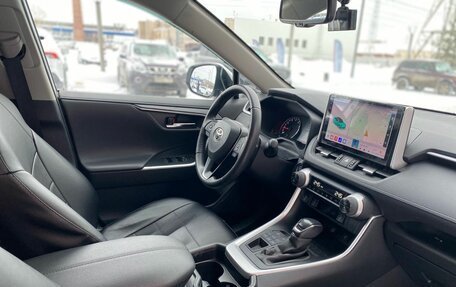 Toyota RAV4, 2021 год, 3 630 000 рублей, 12 фотография