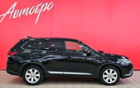 Mitsubishi Outlander III рестайлинг 3, 2019 год, 2 380 000 рублей, 6 фотография