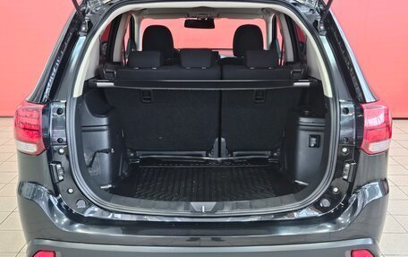 Mitsubishi Outlander III рестайлинг 3, 2019 год, 2 380 000 рублей, 16 фотография