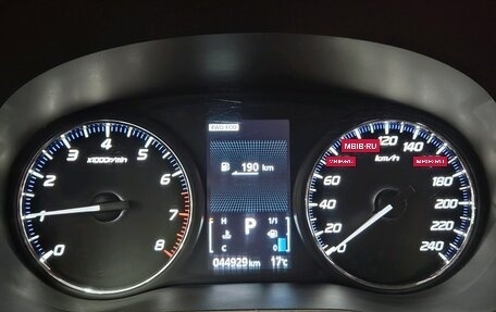 Mitsubishi Outlander III рестайлинг 3, 2019 год, 2 380 000 рублей, 19 фотография