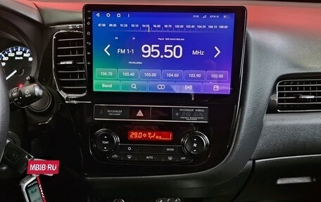 Mitsubishi Outlander III рестайлинг 3, 2019 год, 2 380 000 рублей, 20 фотография