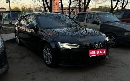 Audi A4, 2018 год, 2 500 000 рублей, 14 фотография