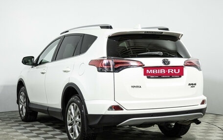 Toyota RAV4, 2017 год, 2 499 000 рублей, 7 фотография