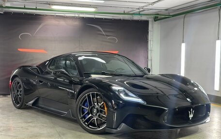 Maserati MC20, 2022 год, 22 790 000 рублей, 1 фотография