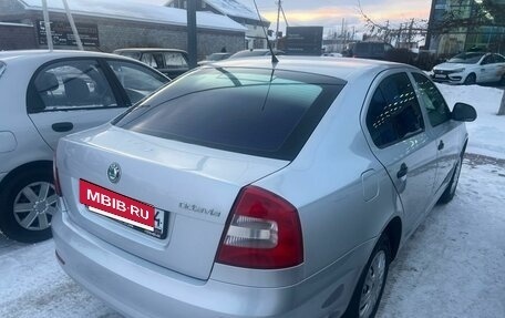 Skoda Octavia, 2011 год, 820 000 рублей, 2 фотография