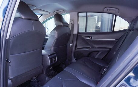 Toyota Camry, 2018 год, 2 885 000 рублей, 18 фотография