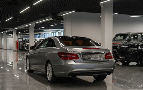 Mercedes-Benz E-Класс, 2010 год, 1 390 000 рублей, 5 фотография