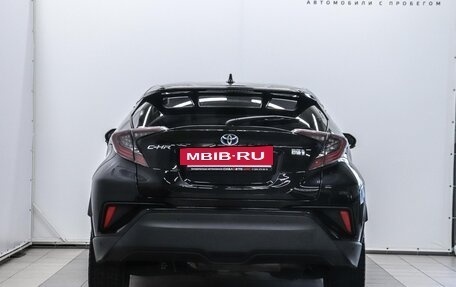 Toyota C-HR I рестайлинг, 2017 год, 2 070 000 рублей, 4 фотография