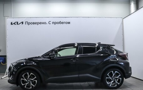 Toyota C-HR I рестайлинг, 2017 год, 2 070 000 рублей, 6 фотография