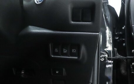 Toyota C-HR I рестайлинг, 2017 год, 2 070 000 рублей, 9 фотография