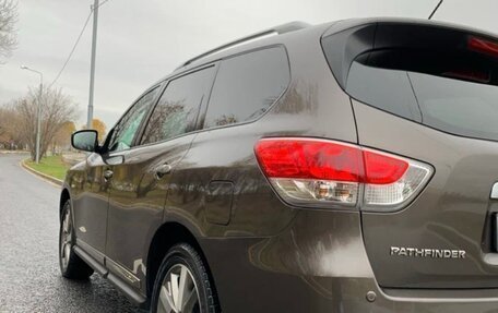 Nissan Pathfinder, 2015 год, 1 950 000 рублей, 6 фотография