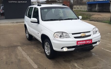 Chevrolet Niva I рестайлинг, 2016 год, 830 000 рублей, 1 фотография