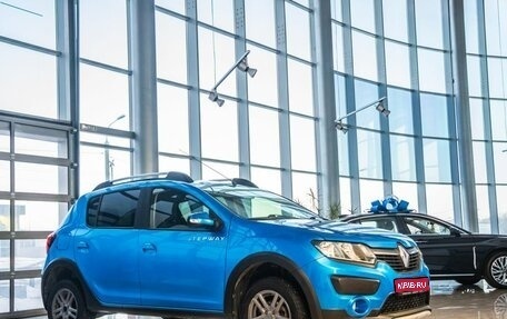 Renault Sandero II рестайлинг, 2015 год, 1 088 000 рублей, 1 фотография