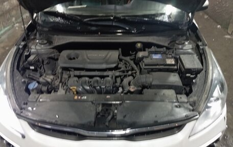 KIA Rio IV, 2017 год, 850 000 рублей, 24 фотография