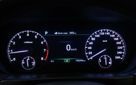 Genesis G90 I рестайлинг, 2016 год, 1 800 000 рублей, 10 фотография