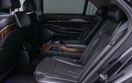 Genesis G90 I рестайлинг, 2016 год, 1 800 000 рублей, 9 фотография