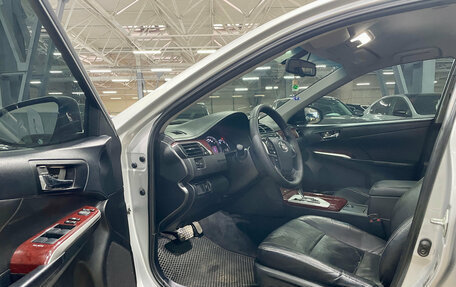 Toyota Camry, 2012 год, 1 399 000 рублей, 10 фотография