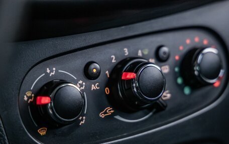 Renault Sandero II рестайлинг, 2015 год, 1 088 000 рублей, 27 фотография