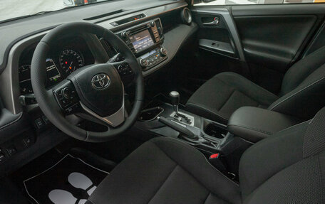 Toyota RAV4, 2016 год, 1 945 000 рублей, 8 фотография