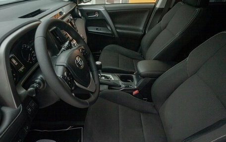 Toyota RAV4, 2016 год, 1 945 000 рублей, 9 фотография