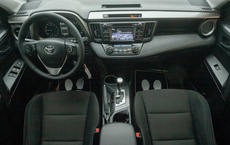 Toyota RAV4, 2016 год, 1 945 000 рублей, 16 фотография