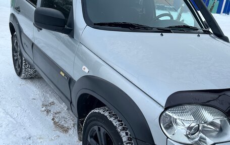 Chevrolet Niva I рестайлинг, 2016 год, 780 000 рублей, 2 фотография