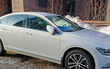 Volkswagen Passat B8 рестайлинг, 2018 год, 2 750 000 рублей, 3 фотография